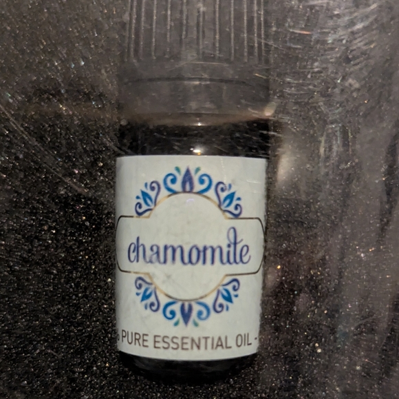 Essential Oil Set with Diffuser - Picture 4 of 8